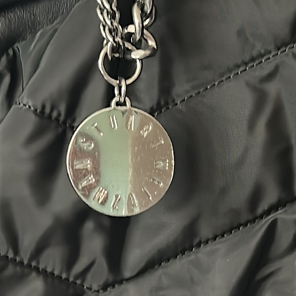 Stuart Weitzman Black Chain Strap Quilted Puffer Tote Bag Purse 🌺🌺 - Picture 3 of 7